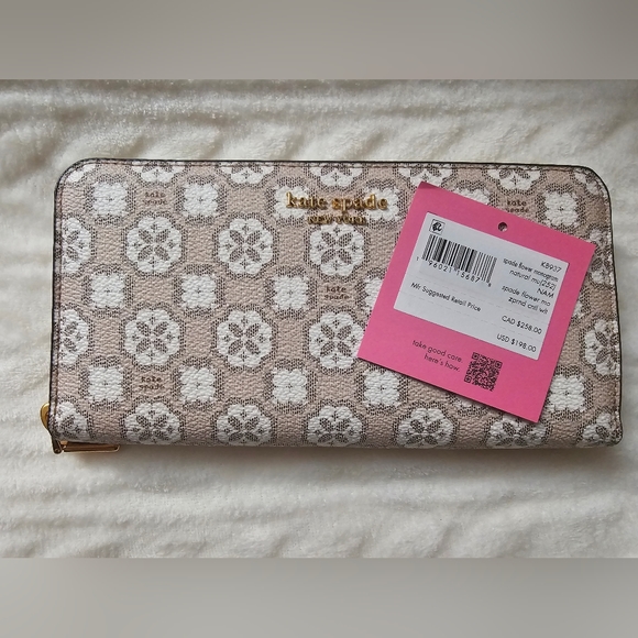 Kate Spade Wallet - Picture 2 of 7